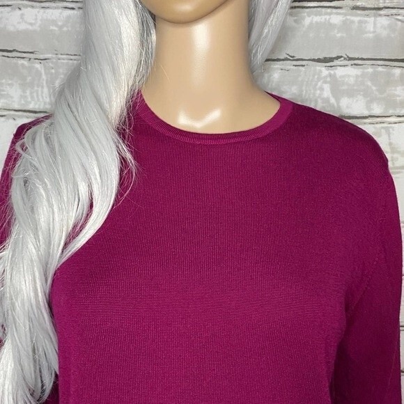 Henri Bendel Vintage Pink Merino Crew Neck Sweater Size Small - Picture 2 of 8